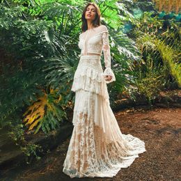 Vintage Boho Lace Wedding Dress Court Train Long Sleeves Tiered A-Line Beach Bridal Gowns Sheer Jewel Neck Sexy Bohemian Vestido De Novia 2023