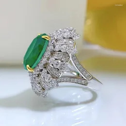 Cluster Rings 2023 S925 Silver Egg-shaped Simulation Emerald Oval 10 14 High Carbon Diamond High-end Luxury