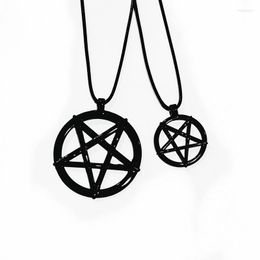 Collane con ciondolo Collana con pentagramma invertito Strega nera Wiccan Girocollo Goth Emo Grunge Alternativa Unholy Gothic Satan Satanic Occult