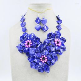 Necklace Earrings Set Pretty Royal Blue Natural Shell/Pearl Handmade Flower Necklace/Earring