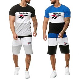 Men's Tracksuits Men's Fashion Bodybuilding Striped Tracksuits Summer Casual Cool Short Sleeve Print Sports Streetwear Graphic T-shirt Shorts Set 230412