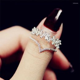 Cluster Rings Fashion Shinning Cubic Zirconia Baguette Ring Simple V Shape CZ Stone Pave Setting Open Thin Band Feminino Jewellery