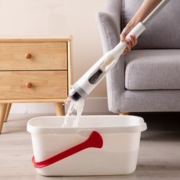 Mops Flat mop with folding bucket no need for manual cleaning lazy mop squeezing mop used for wooden floor mops household cleaning tools 230412