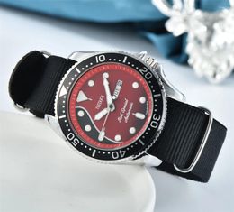 Wristwatches Quartz Watch Brand Se1k0 Luminous Military Waterproofing Stainless Steel Men Wristwatch Dual Calendar Canvas Rotating Bezel