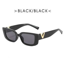 Sunglasses Retro Small Rectangle Women Designer V Sun Glasses Cat Eye Square Ladies Shades Gafas De Sol2562