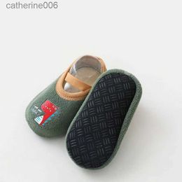 Slipper Newborn Baby First Walkers Boys Girls Shoes Winter Indoor Outdoor Slippers Infant Crib Floor Shoes with Rubber Sole Anti-slipL231114