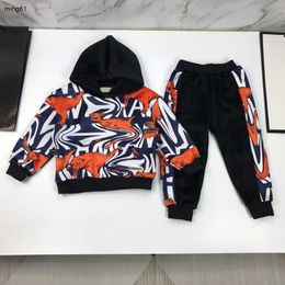 Brand Autumn baby Tracksuit Dinosaur print toddler designer clothes Size 90-150 Splicing design kids hoodie and pants Nov10