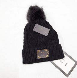 2024 designer autumn winter hot style beanie hats men and women fashion universal knitted cap autumn wool outdoor warm skull caps