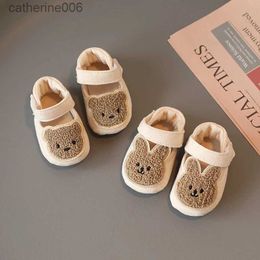 Slipper 2022 New Toddler Newborn Baby Shoes Boys' Girls' Slippers Prewalker Casual Shoes Winter Small Animals First WalkersL231114