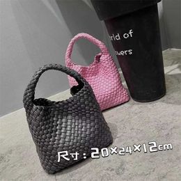 b Fashion venetasbottegas Handbag Classic Handwoven Bag Small and High Quality Moderate Size Practical Knock
