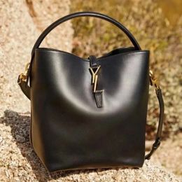 Luxury Designer LE 37 Top handle bucket Bag Womens classic Genuine Leather With shoulder straps crossbody bags mens fashion tote Purse handbag clutch black bag