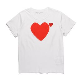 Play Fashion Mens t Shirt Designer Red Heart Casual Women Commes Des Shirts Badge Quanlity Tshirts Cotton Embroidery Short Sleeve Polo Summer Tee Top Ckim Zrou 41