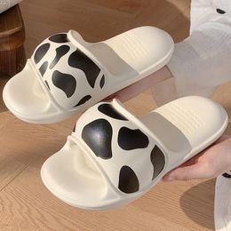 Slippers Cute Cow Female Thick Bottom Indoor Home Summer Beach Outdoor Slides Women Serrated Edge Breathable Flip Flops Cc30