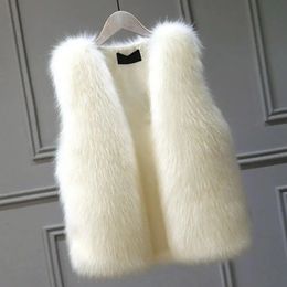 Women's Vests Winter Female Fox Fur Vest Coat Winter Warm White Black Grey Fur Vest Jacket Large Size 2XL Sleeveless Coat 231114