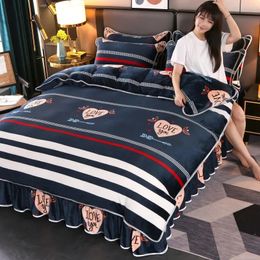 Bedding sets Bedding Set Bed Linen Cartoon Winter Thickened Velvet Four-piece Flannel Coral Polyester Bed Sheets Comforter Bedspreads 231114