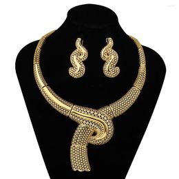 Necklace Earrings Set French Gold Color Jewelry Hollow Line Pendant Earring Women's Fashion Novelty African Banquet Anniversary Gift
