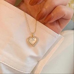 Chains 2023 Stainless Steel Necklace Jewellery Golden Heart Pendant Clavicle Neck For Women Birthday Present Gift Girl
