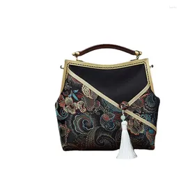 Evening Bags Retro Style Cheongsam Chinese Handbag Versatile Silk Bag Stitching Tassel Handmade Love Of Butterfly