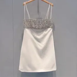 Miu Miao's White Dress Handmade Sewn Diamond Bead Hanging Strap Dress Luxury and Precious Dress 2024 Summer
