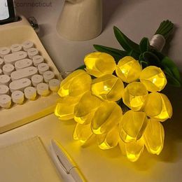 Table Lamps Artificial Flowers LED Night Light Interior Decoration Bouquet Lamp Simulation Tulip Table Lamp Bedside Atmosphere Light R231114