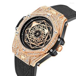 Wristwatches The Round Men Geometric Pointer Big Dial Watches Diamond Case Rubber Band Fashion Casual Quartz Watch Relogio Masculino