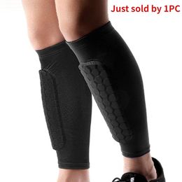 Ankle Support 1PC Soccer Shin Guards Outdoor Sport Honeycomb AntiCollision Pads Protection Leg Guard Socks Protector Sports Safety Gear 231114