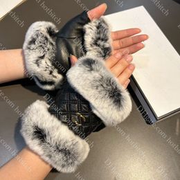 Womens Rabbit Hair Half Finger Gloves Designer Leather Gloves For Women Winter Cycling Warm Gloves Soft Comfort Ladies Christmas Gift