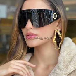 Sunglasses 2021 New Fashion Oversized One Piece Sunglasses Women Brand Designer Big Frame Goggles Men Vintage Sun Glasses Oculos Feminino T230414