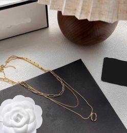 Women Luxury Brand Designer Doppia Lettere Collane a ciondolo Simple Gold Gold 18K Plactato Newklace Chain Clavicular Chaine