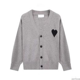 Sweater Amis AM I Cardigan Designer Amiparis Knit Men Women Frence Sweat Hoodie Jumper Big Coeur Heart Love Jacquard 2024 Spring Casual Streetwear PW4V