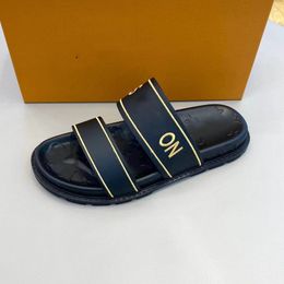 Men Slippers trainer mule slides slipper Summer Sexy Sandals mens WATERFRONT luxurys designers real leather platform sandal Flats fashion Old flower shoes Beach 05
