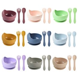 Cups Dishes Utensils Baby Silicone Bowl Spoon Fork Set Feedinbleware Children's Non-Slip Suction Bowl BPA Free Kids Plate Dishes Kitchenware AA230413