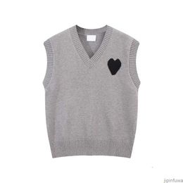 Amiparis Sweater Amis Knit Jumper Vest Sweat Fashion v Neck Sleeveless Winter AM I Paris Big Heart Coeur Love Jacquard Sweatshirts Amisweater FAD5