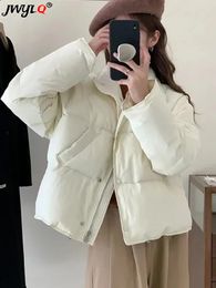 Mulheres para baixo parkas inverno quente jaqueta curta feminina moda coreana solta manga longa casaco casual streetwear roupas de algodão 231114