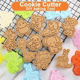 Baking Moulds DIY Bake Elephant Monkey Lion Shaped 3D Cookie Cutter Forest Animal Cartoon Biscuit Mould Sugarcraft Decor Kitchen Tool