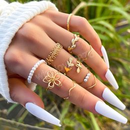 10Pcs Vintage Gold Colour Rings Imitation Pearl Flower Rings Set For Women Girls Geometric Adjustable Ring Fashion Jewellery Gifts
