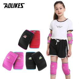 Skiing Padded Shorts AOLIKES Kids Knee Pads Dance Yoga Tennis Support Brace Sport Gym Kneepad Children Workout Sponge Protection 231114