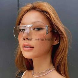 Sunglasses Vintage One Piece Sunglasses Women Y2K Luxury Oversized Wrap Around Retro Sun Glasses Men Fashion Eyewear Shades UV400 T230414