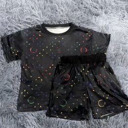 2023 Yeni Çocuk Erkek Giyim Setleri Yaz Spor Kıyafetleri Moda Tasarımcısı Bebek Kız Bezi Elbiseler Seti 90-160cm