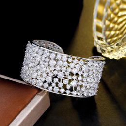Bangle BeaQueen Genuine High Carbon Cubic Zirconia Around Chunky Wide Bangles Bracelet For Women Luxury Wedding Party Wear Jewellery B203