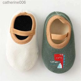 Slipper Newborn Baby Boys Girls Shoes First Walkers Winter Indoor Outdoor Slippers Infant Crib Floor Shoes with Rubber Sole Anti-slipL231115