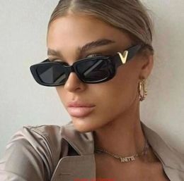 Sunglasses Retro Small Rectangle Women Designer V Sun Glasses Cat Eye Square Ladies Shades Gafas De Sol3552