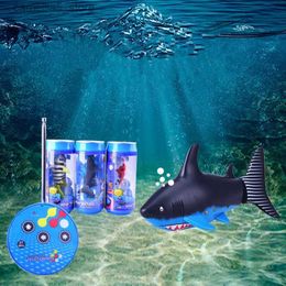 Electric/RC Animals NEW Mini RC Shark Remote Control Animal Simulation Submarine Toys For Children Play Bath Q231114