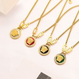 Necklaces top Pendant Necklaces Spring Designer Necklaces 18K Gold Plated Long Chain Luxury Jewelry Necklace Classic Wedding Party Gift Neck