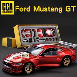 Electric/RC Car CCA 1/42 2018 Ford Mustang GT Model CAR DIECAST MOTEAL MOTETIVIFIKA Seria Miniaturowa kolekcja pojazdów Toy CARL231223