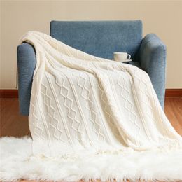 Blankets Knitted Blanket Soft Plaid Beige Blanket Home Nordic Decor Blankets for Sofa Bed Cover Knit Throw Plaids Bedspread on the bed 230414