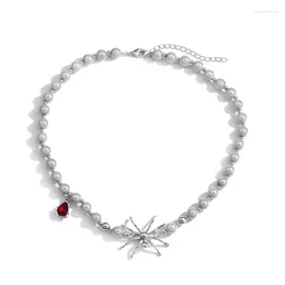 Choker Stylish Spiders Pendant Necklace Fashionable Pearls Beaded Clavicular Chain With Reflective Versatile Jewelry Accessory