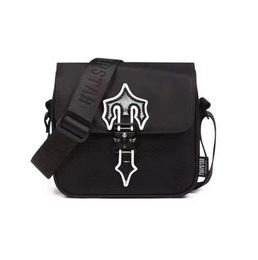 2024 trapstar irongate t mensageiro crossbody saco de luxo designer moda masculina preto ombro trabalho ao ar livre sacos à prova dwaterproof água yu5513