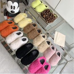 Spring Fashion Trendy Lamb wool Flat Fur Slipper Winter Men women Fluffy Furry clogs sandal Mules Luxury Designer slide Leopard Brown