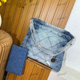 Designer Womens Shoulder Bag Denim Bag Large Capacity 22 Types Of Shopping Bags Corrugated Seam Silver Hardware Metal Chain Coin Pendant Brand Girl Bags 32cm/36cm